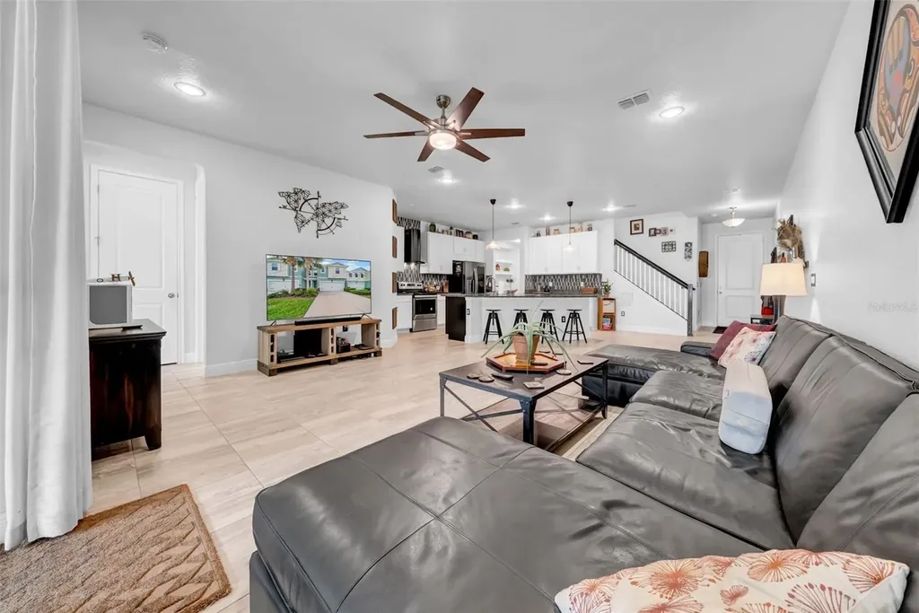 4007 Palm Key Avenue Oldsmar FL 34677