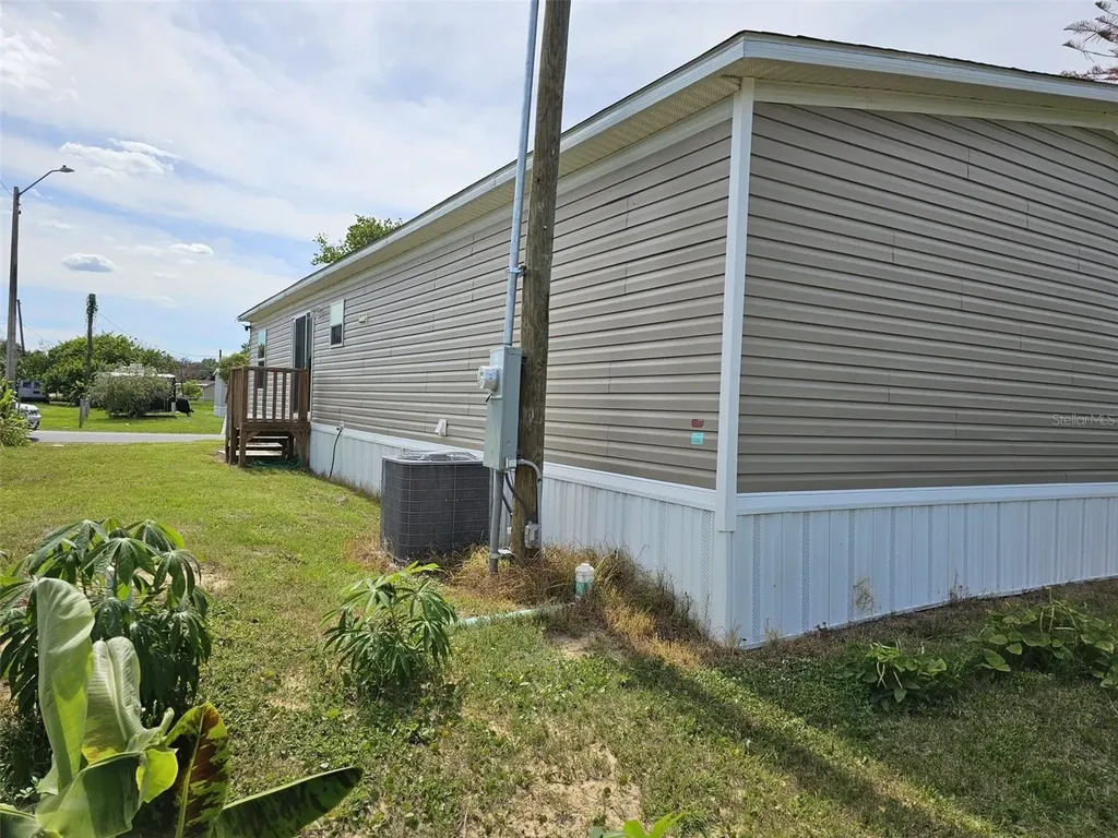 2827 Newcombe Lane Kissimmee FL 34741