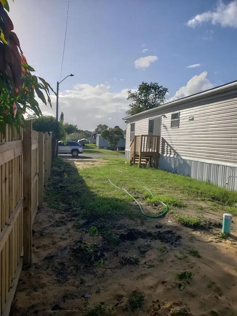 2827 Newcombe Lane Kissimmee FL 34741