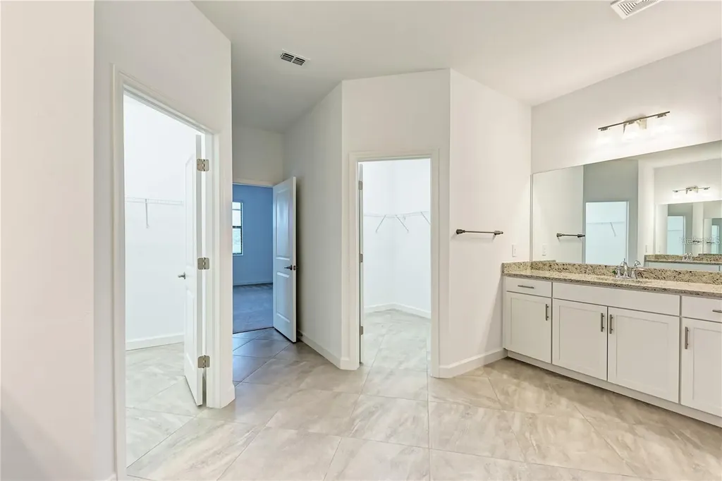 16464 Whale Grey Place Bradenton FL 34211