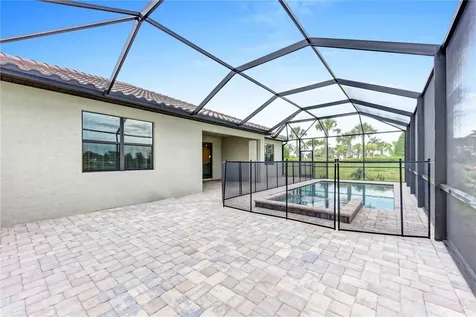 16464 Whale Grey Place Bradenton FL 34211