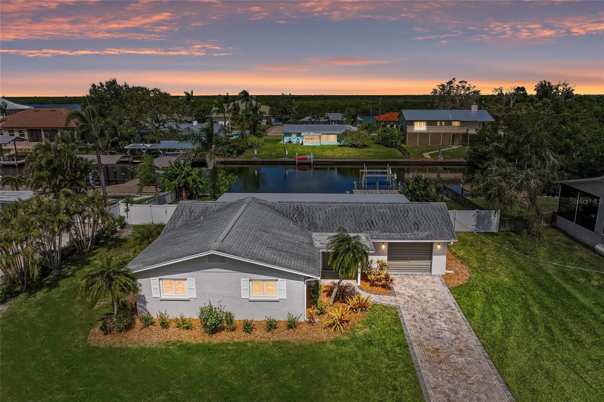 4412 Dolphin Lane Palmetto FL 34221