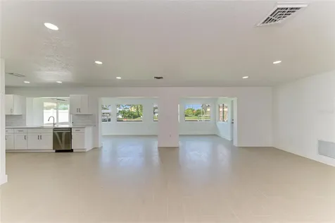 4412 Dolphin Lane Palmetto FL 34221