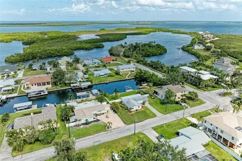 4412 Dolphin Lane Palmetto FL 34221