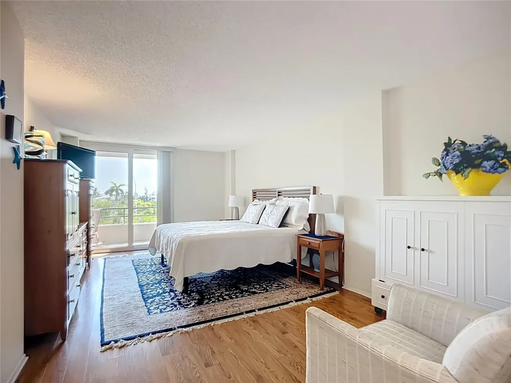 6415 Midnight Pass Road Sarasota FL 34242