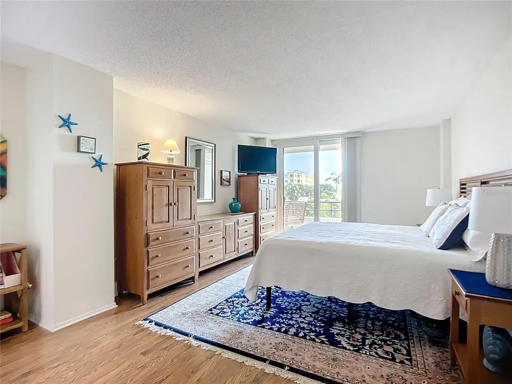 6415 Midnight Pass Road Sarasota FL 34242