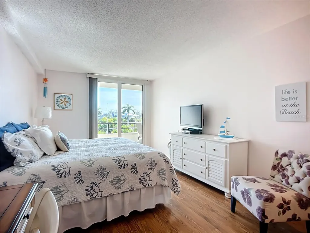 6415 Midnight Pass Road Sarasota FL 34242