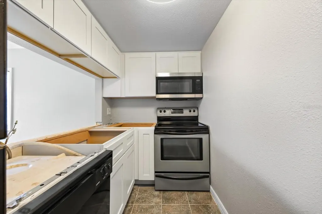 7169 E Bank Drive Tampa FL 33617