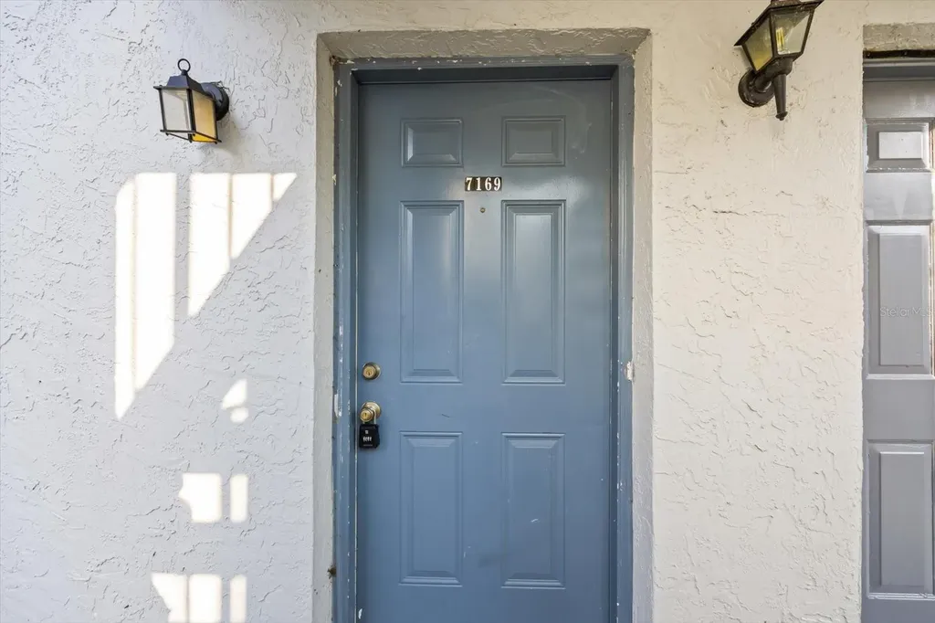 7169 E Bank Drive Tampa FL 33617