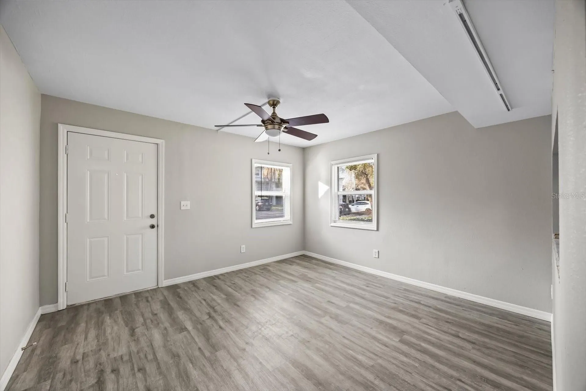7169 E Bank Drive Tampa FL 33617