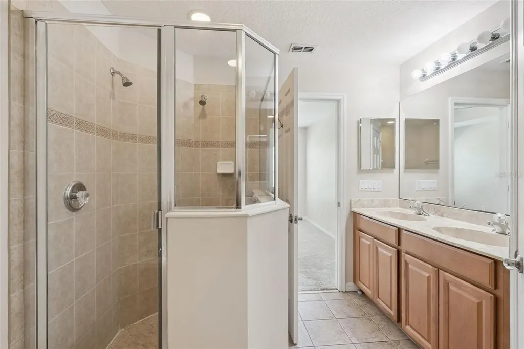 10376 Fallsgrove Street Orlando FL 32836