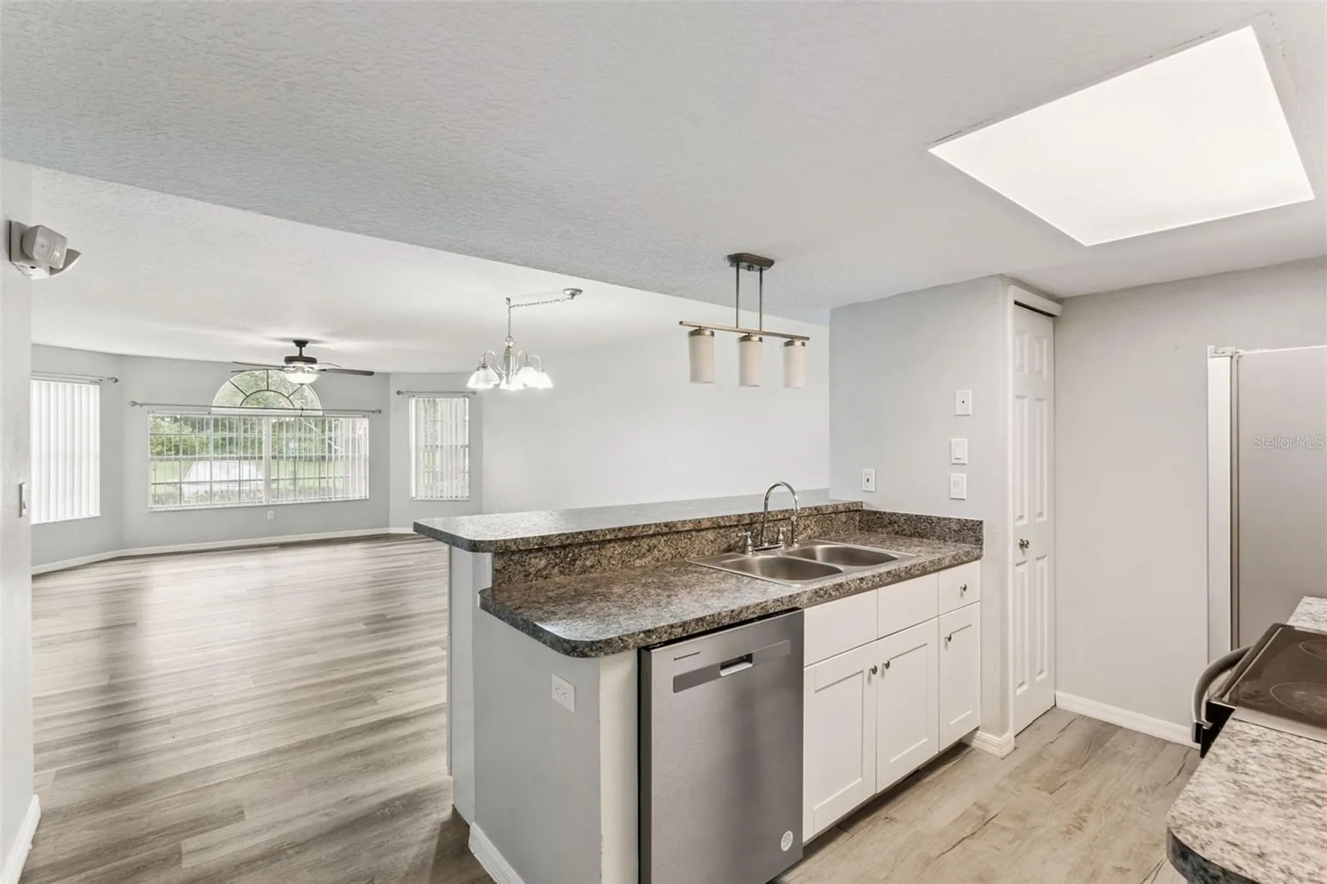 2442 Sweetwater Club Circle Kissimmee FL 34746