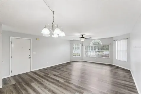 2442 Sweetwater Club Circle Kissimmee FL 34746