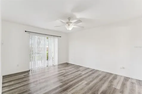 2442 Sweetwater Club Circle Kissimmee FL 34746