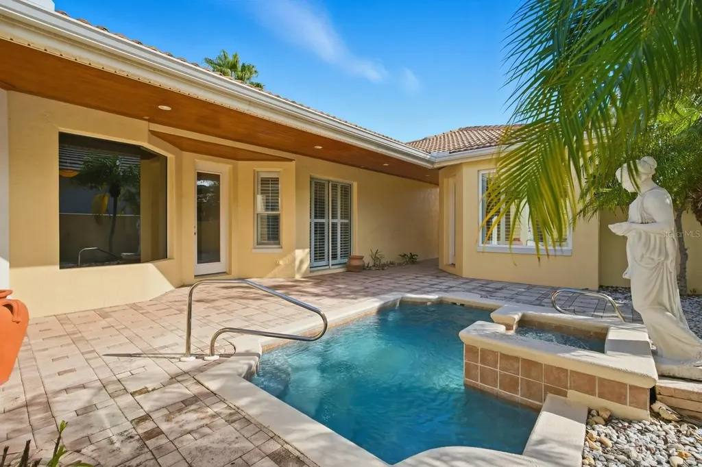41 Kingfisher Lane Palm Coast FL 32137