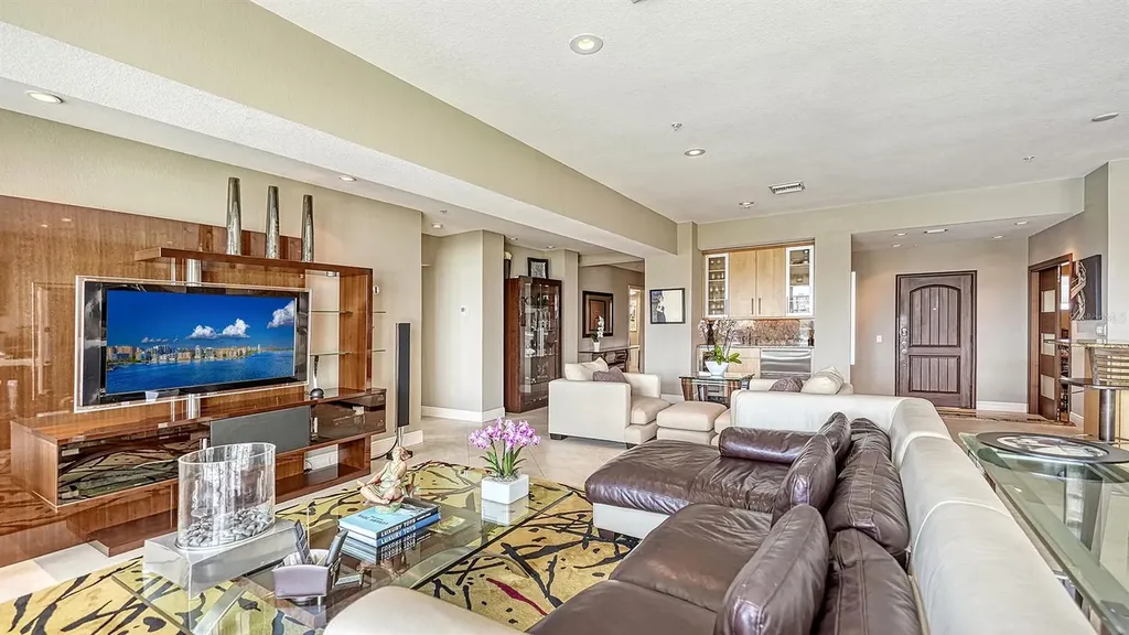 650 Golden Gate Point Sarasota FL 34236