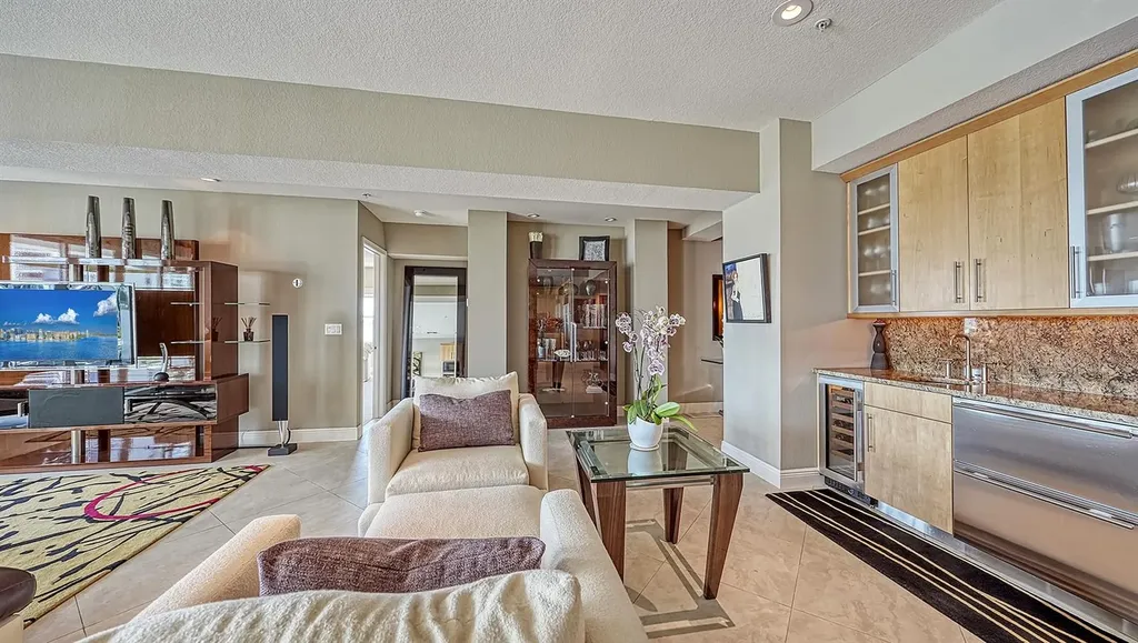 650 Golden Gate Point Sarasota FL 34236