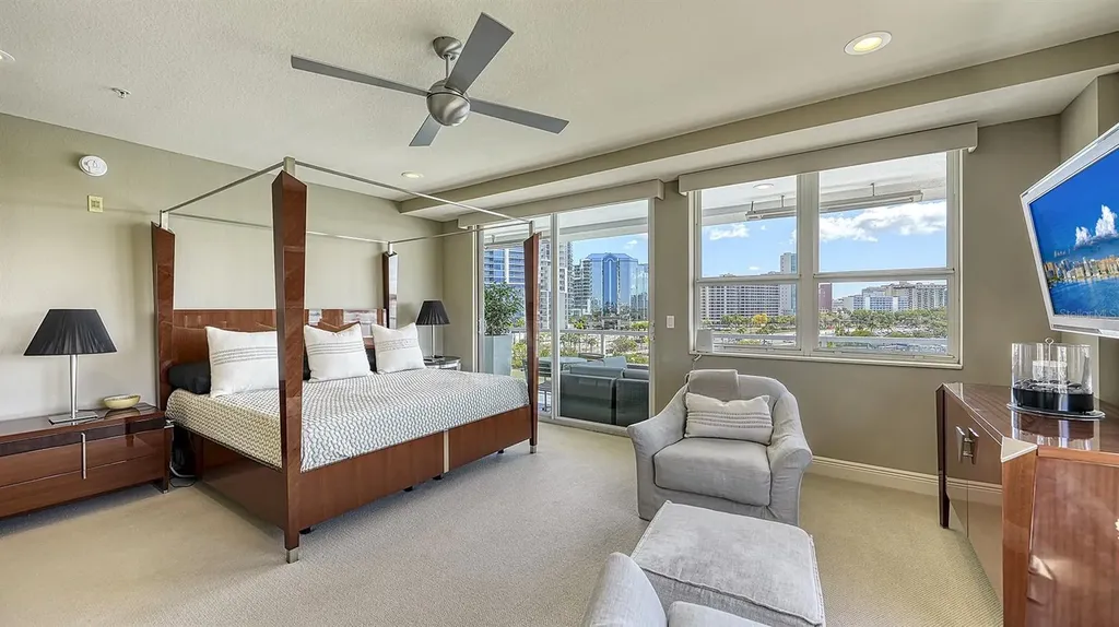 650 Golden Gate Point Sarasota FL 34236