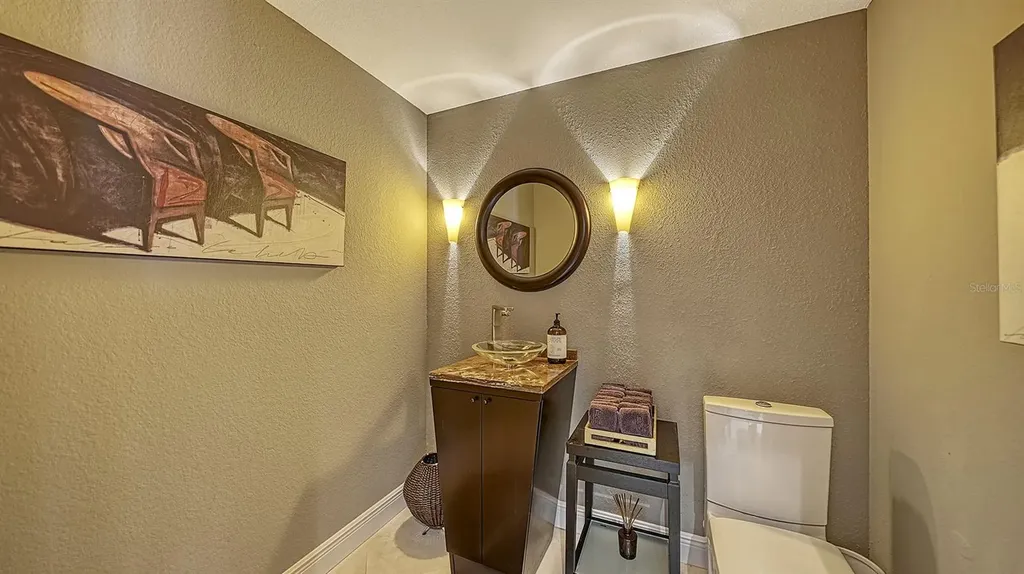 650 Golden Gate Point Sarasota FL 34236