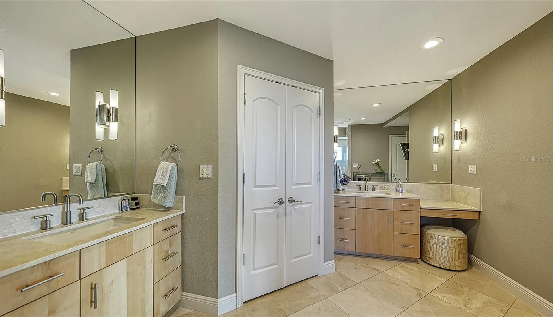 650 Golden Gate Point Sarasota FL 34236
