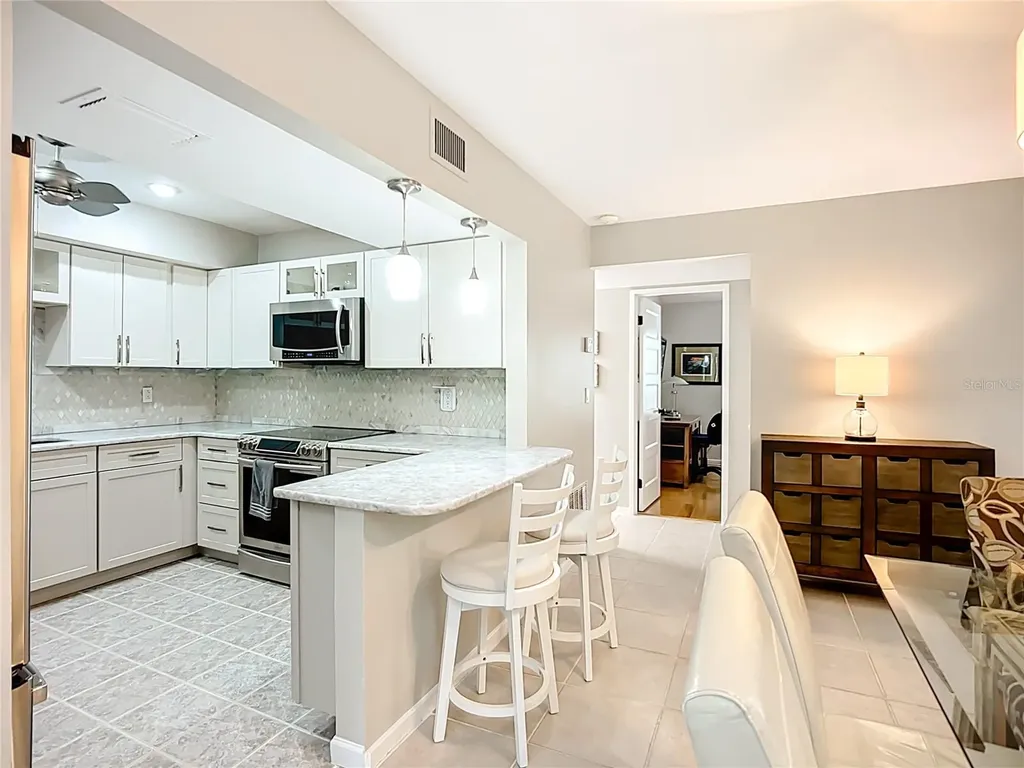 1623 Pelican Cove Road Sarasota FL 34231