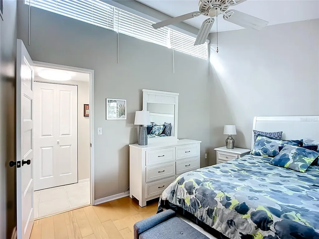 1623 Pelican Cove Road Sarasota FL 34231