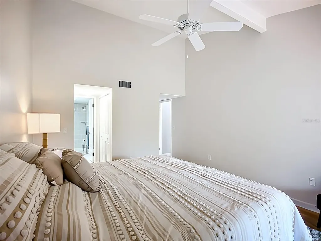 1623 Pelican Cove Road Sarasota FL 34231