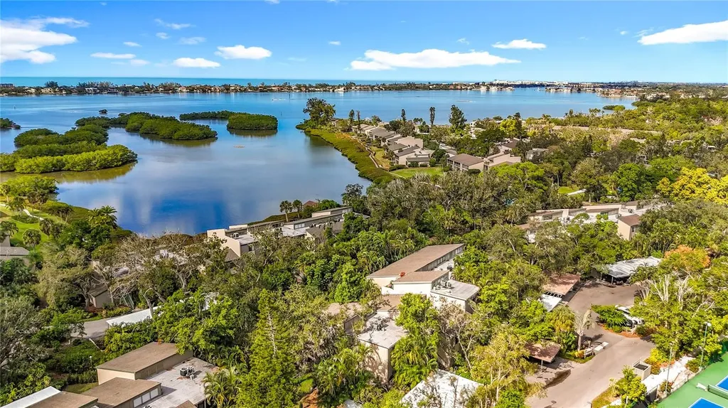 1623 Pelican Cove Road Sarasota FL 34231