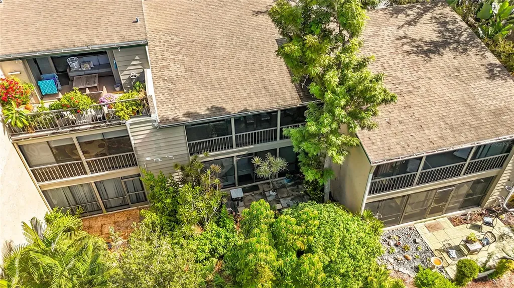 1623 Pelican Cove Road Sarasota FL 34231