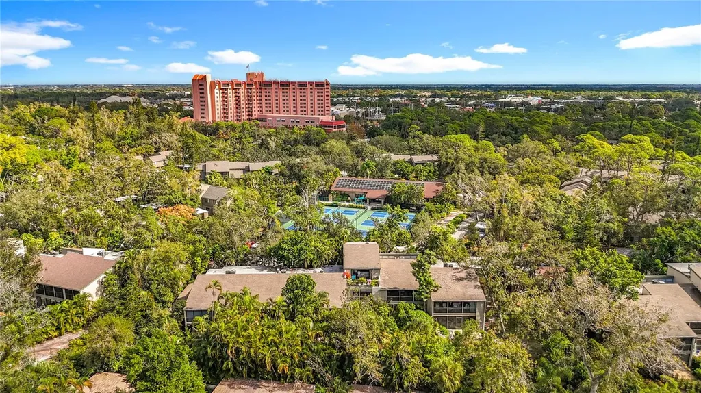 1623 Pelican Cove Road Sarasota FL 34231