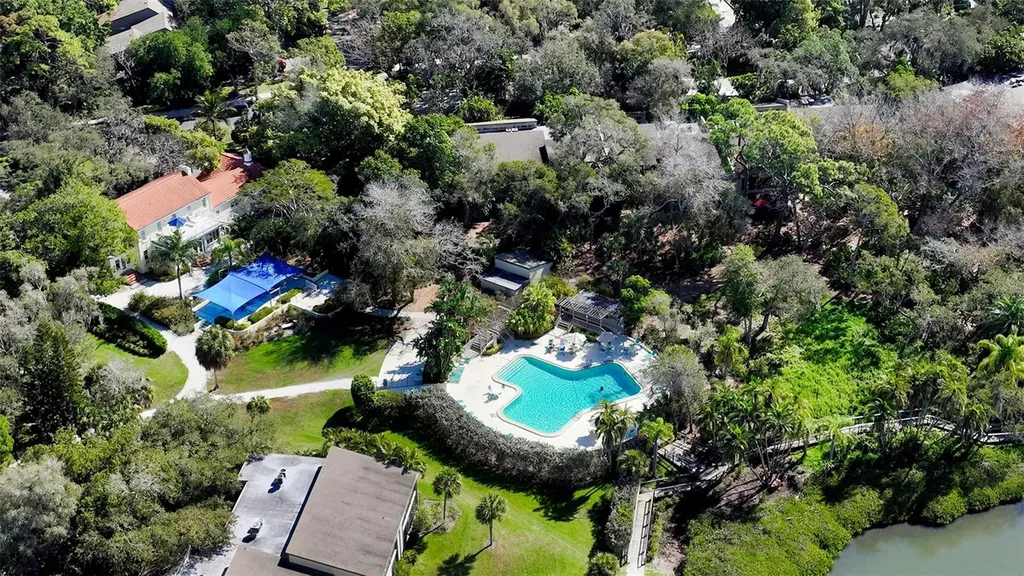 1623 Pelican Cove Road Sarasota FL 34231