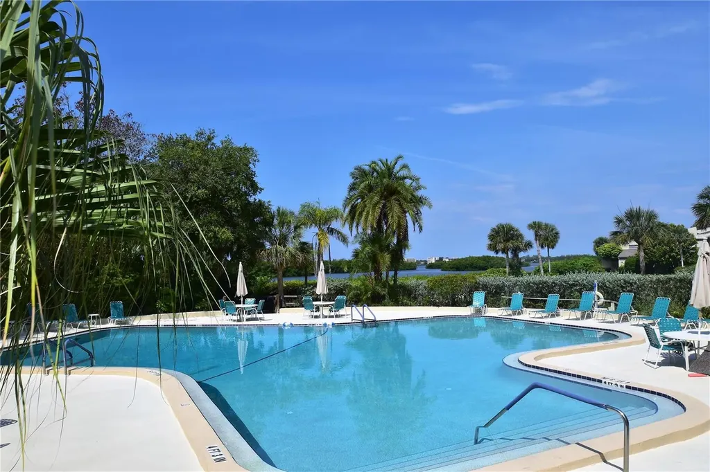 1623 Pelican Cove Road Sarasota FL 34231
