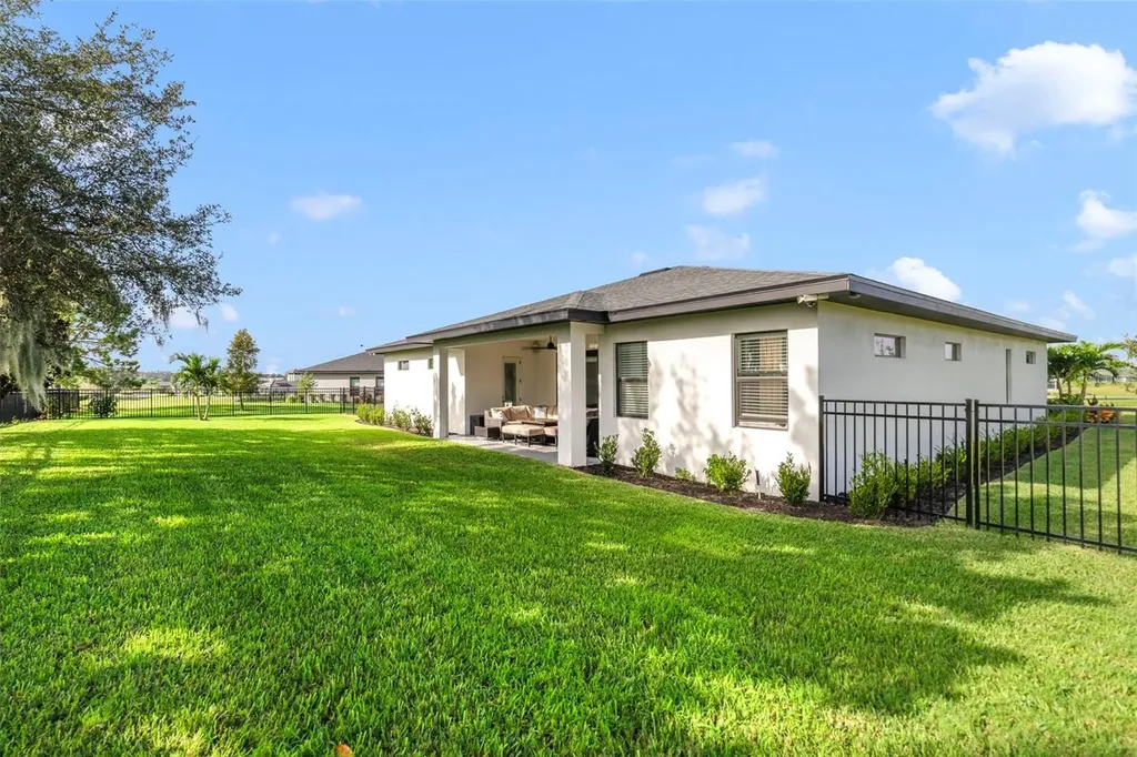 508 Blue Flag Drive Auburndale FL 33823