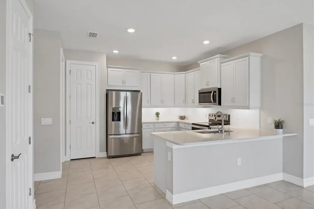 773 Ibiza Loop Venice FL 34292