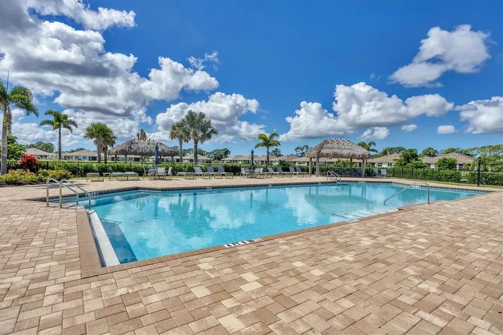 773 Ibiza Loop Venice FL 34292