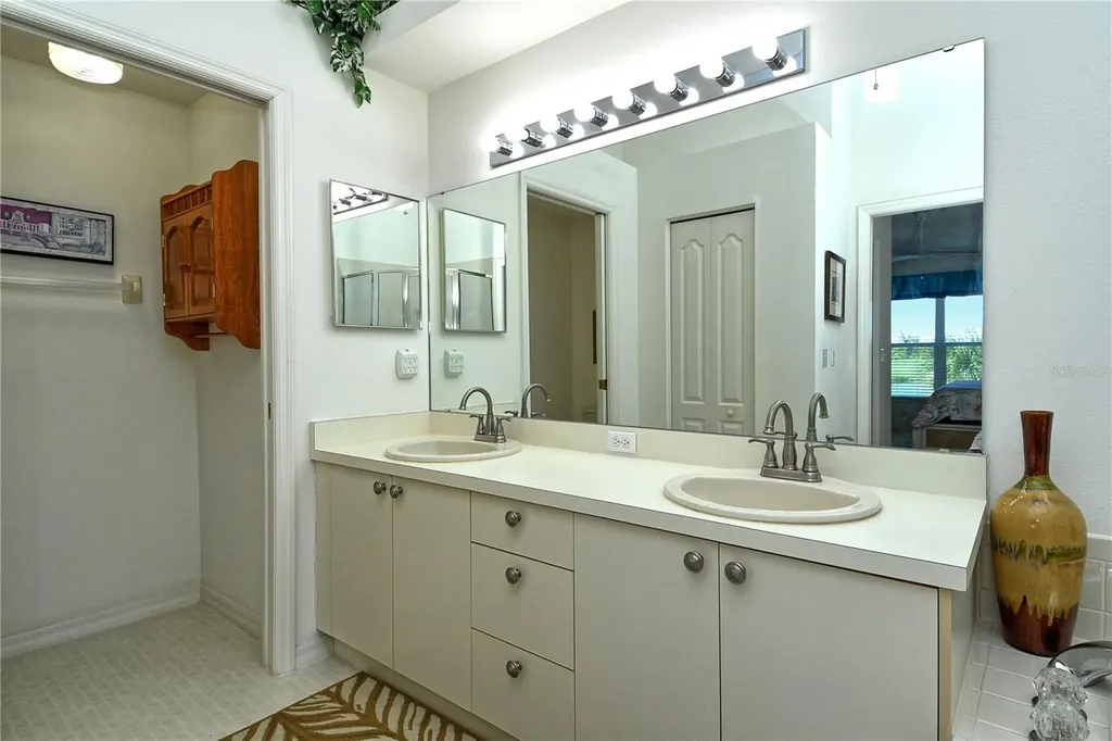 5271 Mahogany Run Avenue Sarasota FL 34241