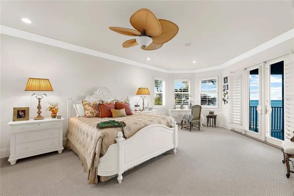 757 Hideaway Bay Drive Longboat Key FL 34228