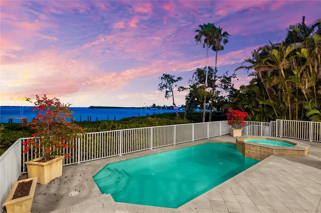 757 Hideaway Bay Drive Longboat Key FL 34228