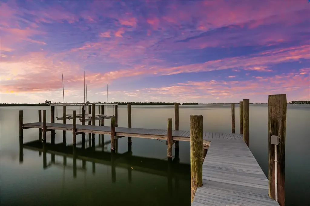 757 Hideaway Bay Drive Longboat Key FL 34228