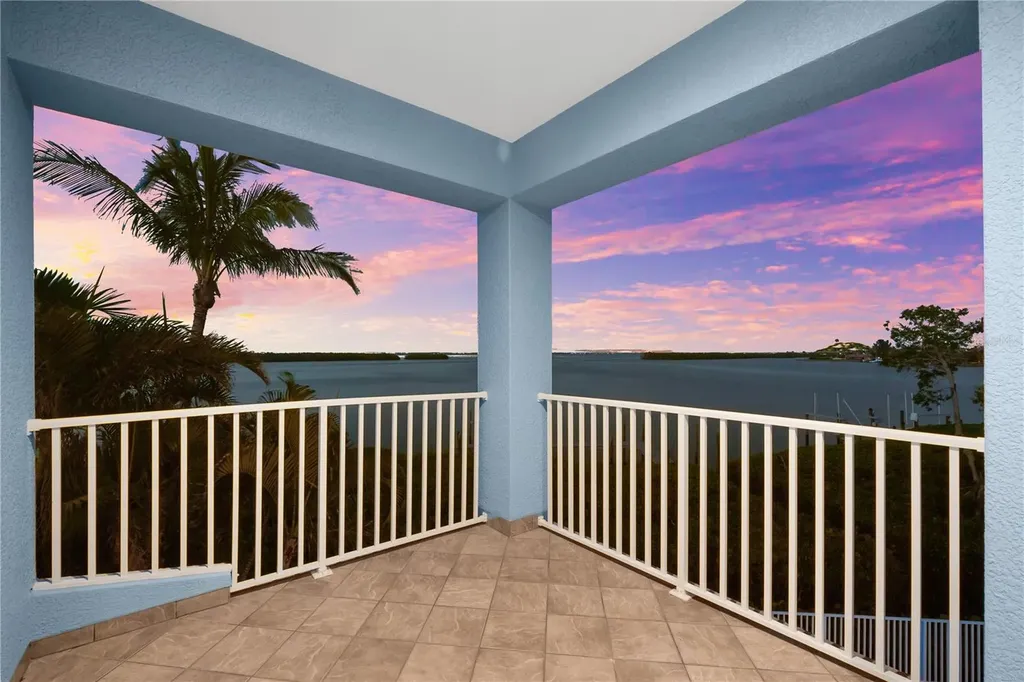 757 Hideaway Bay Drive Longboat Key FL 34228