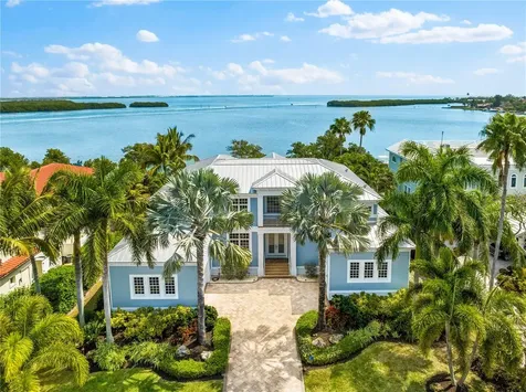757 Hideaway Bay Drive Longboat Key FL 34228
