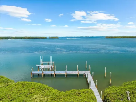 757 Hideaway Bay Drive Longboat Key FL 34228