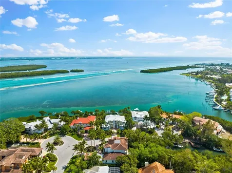 757 Hideaway Bay Drive Longboat Key FL 34228
