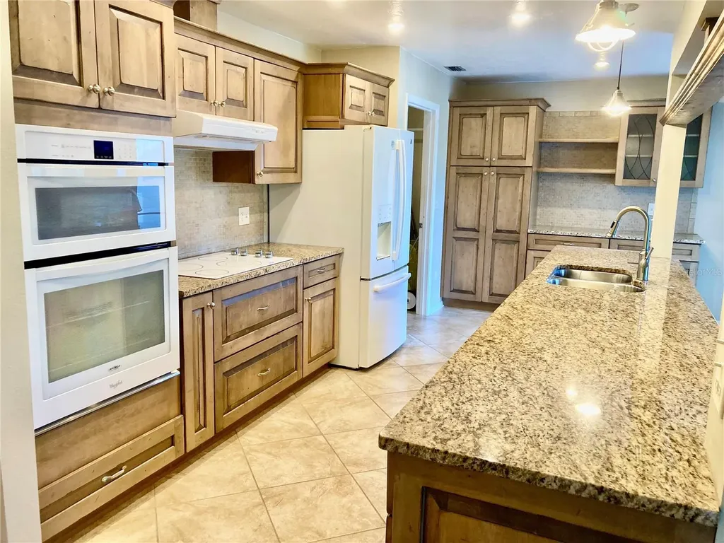 7302 9th Avenue W Bradenton FL 34209