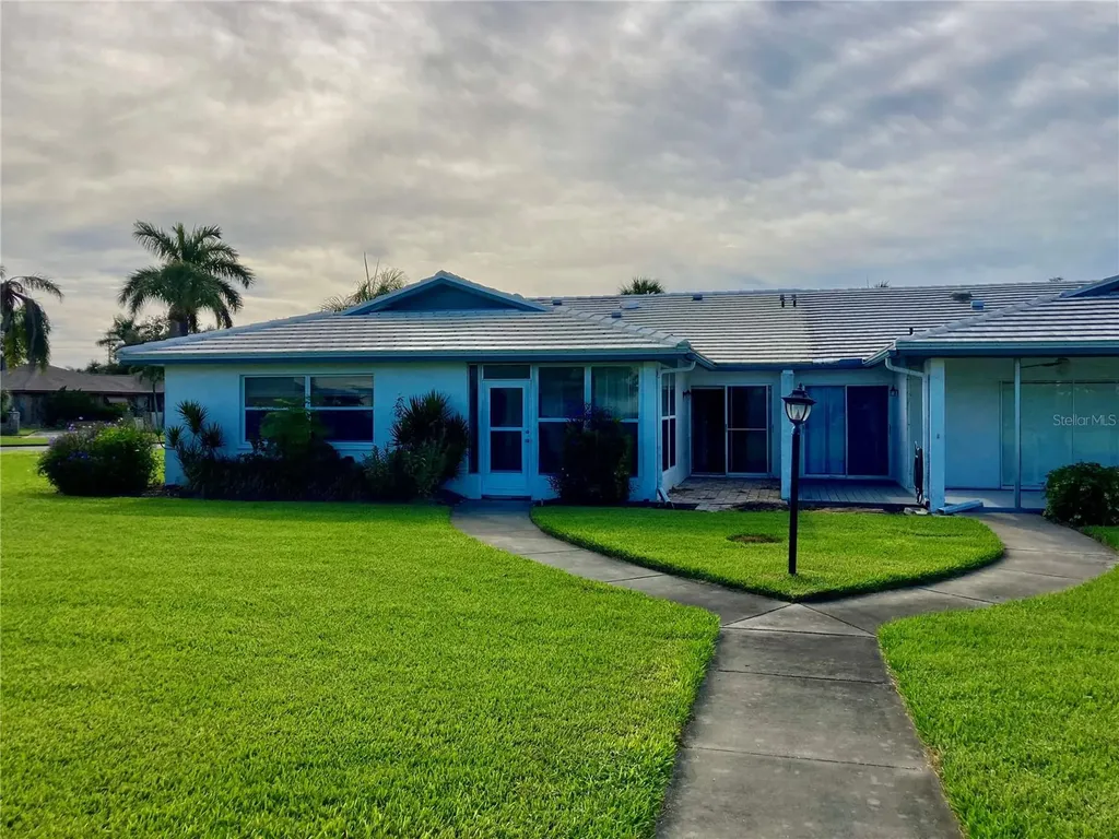 7302 9th Avenue W Bradenton FL 34209