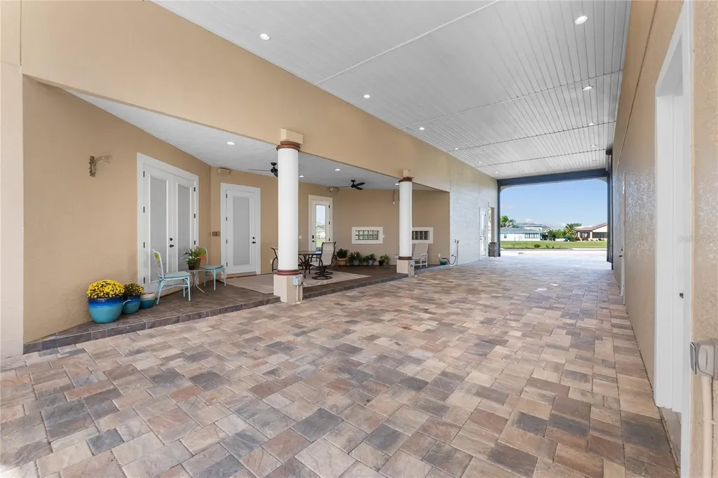 398 Nolane Lane Polk City FL 33868