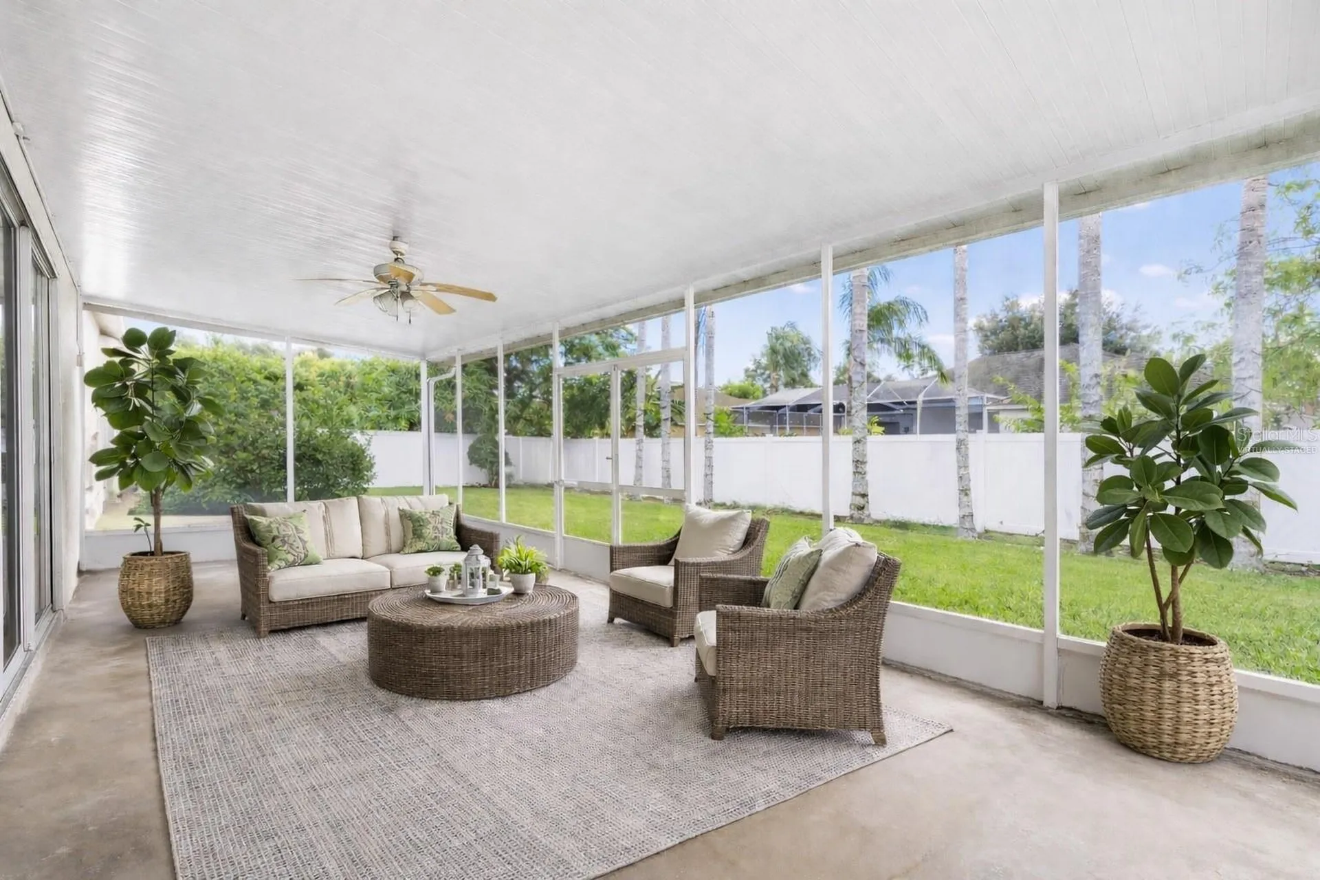 2763 Valencia Grove Drive Valrico FL 33596