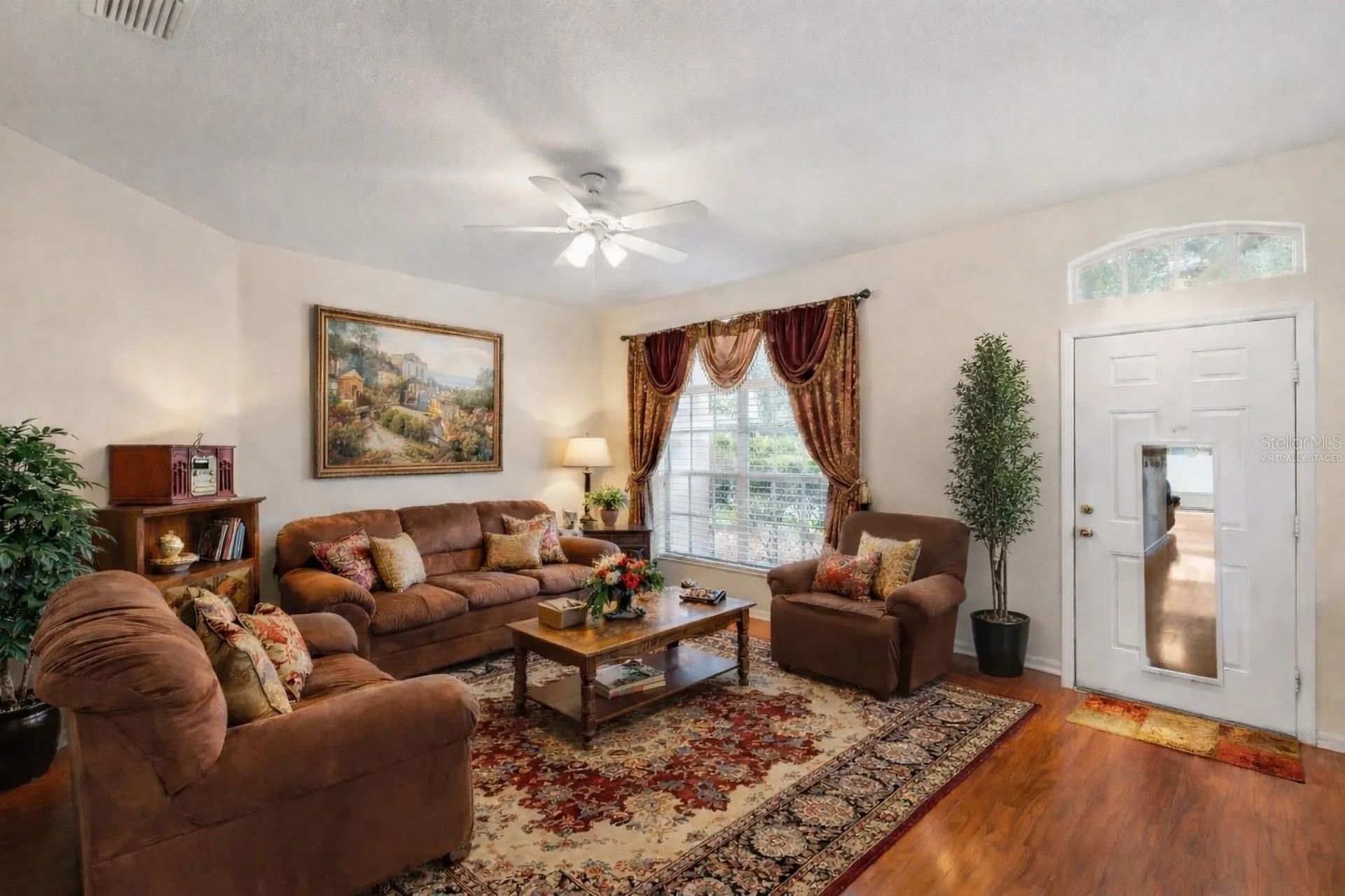 2763 Valencia Grove Drive Valrico FL 33596