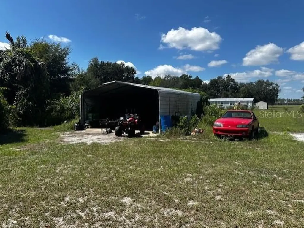 682 County Road 481w Lake Panasoffkee FL 33538