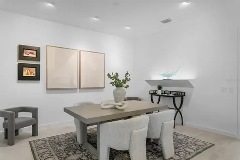 720 16th Avenue NE St Petersburg FL 33704